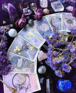 Tarot and Oracle Card Reading
