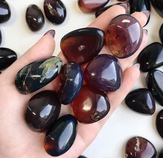 Amber tumbled stone